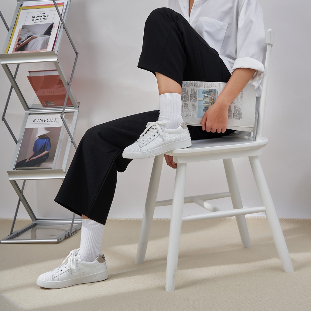 [Mã FAGREEN245 giảm 10% tối đa 30k đơn từ 99k] Giày Bata Nữ giayBOM Basic Da PU Đế Cao 2 cm B1074 | BigBuy360 - bigbuy360.vn