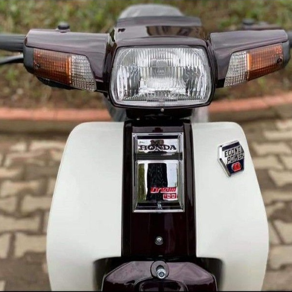 Đào logo yếm xe DREAM  thái zin honda chính hãng