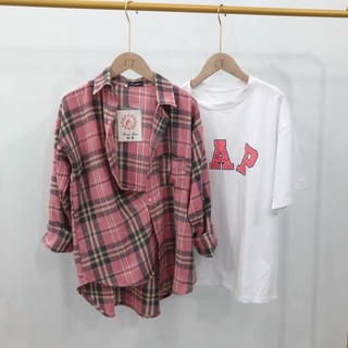 Set áo sơ mi kẻ kèm áo pull trắng