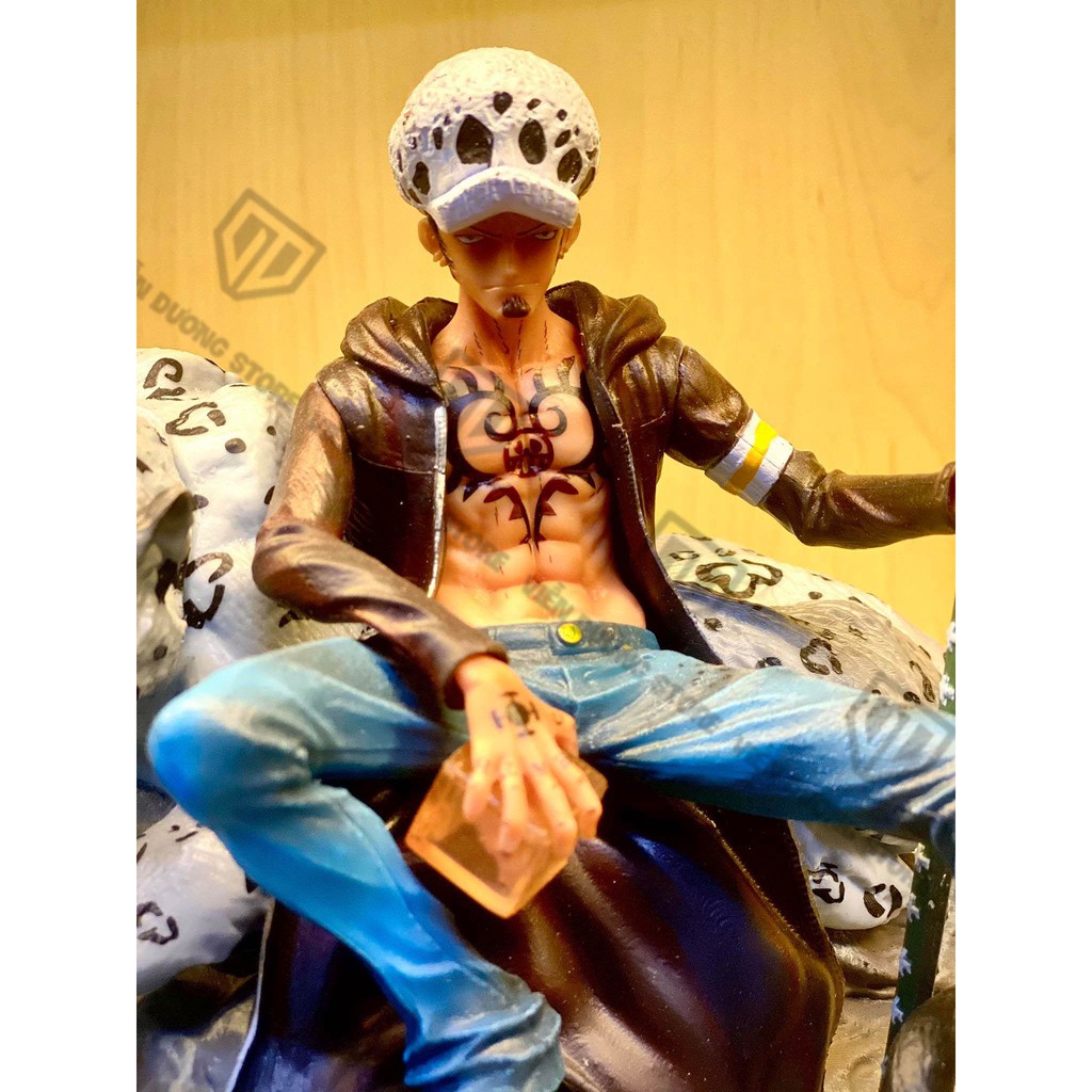 Mô Hình Trafalgar D. Water Law Bác sĩ tử thần - Tượng Figure One Piece