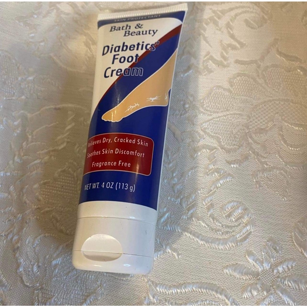 Kem giảm nứt nẻ khô da gót chân dùng được cho người bị tiểu đường Bath&Beaty Diabetics' Foot Cream - EDS Hàng Mỹ