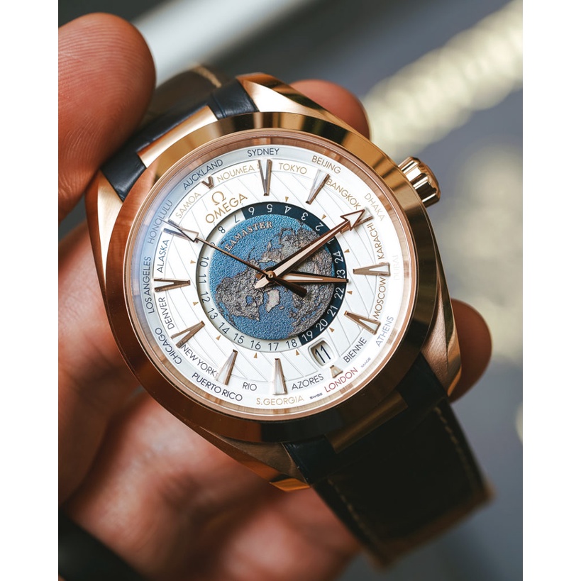 Đồng hồ nam Omega bản đồ siêu sang trọng 2021