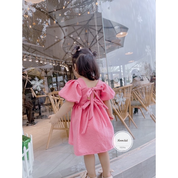 váy xốp tay bồng 2 nơ lưng bé gái