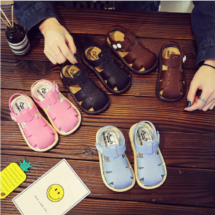Thanh lý Dép rọ mùa hè cho bé