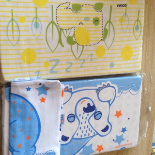 Gối cao su DOKMA có tặng kèm 1 vỏ thay thế (kich thước 20x36cm )