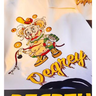 Tee degrey sz M ( full bọc tag ) new 100%
