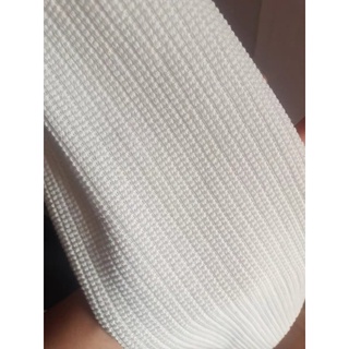 Áo len hạt cổ cúc