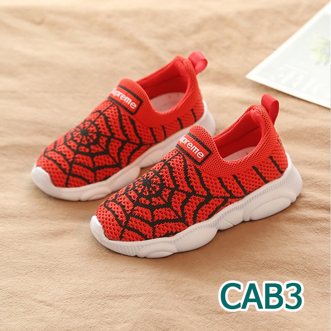 XẢ KHO_FORM NHỎ GIÀY SLIP ON NGƯỜI NHỆN SPIDERMAN CHO BÉ TRAI