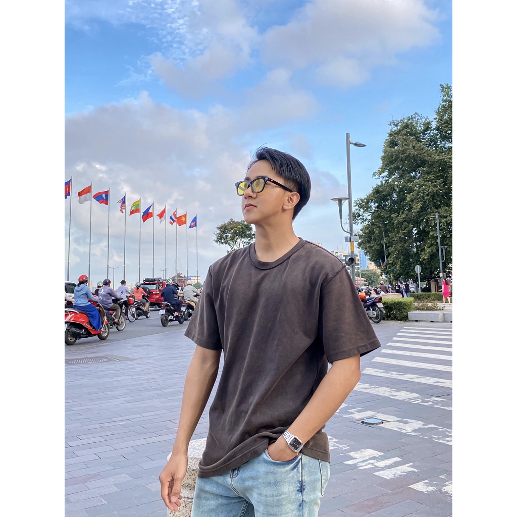 Áo thun tay lỡ may ngược