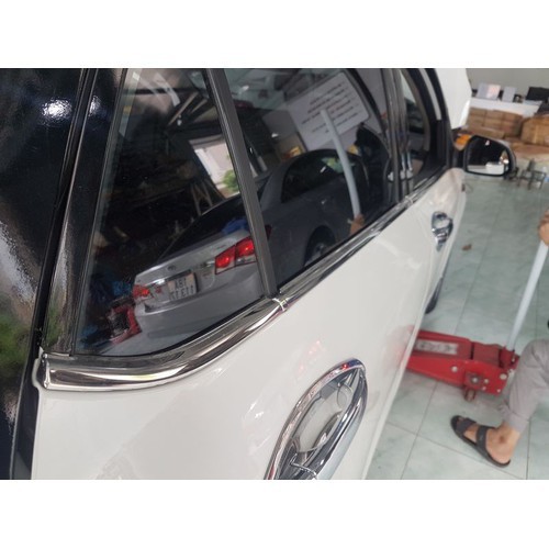 NẸP CHÂN KÍNH INOX HYUNDAI I10 VIỀN CHÂN KÍNH CỬA XE Ô TÔ