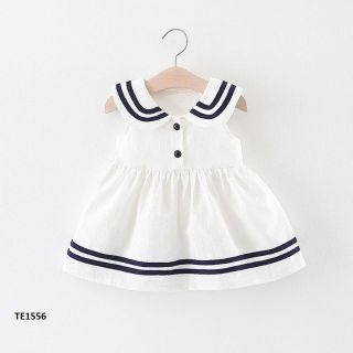 Váy trắng viền đen dáng xòe dễ thương