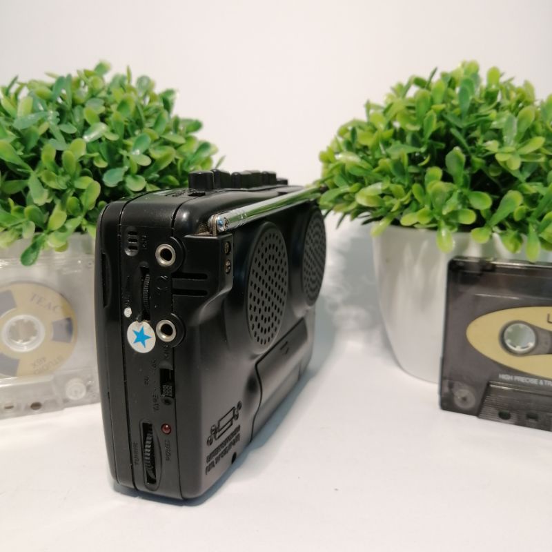 Đài cassette cầm tay chạy băng tape Yusan có radio loa ngoài giá rẻ đầy đủ tính năng
