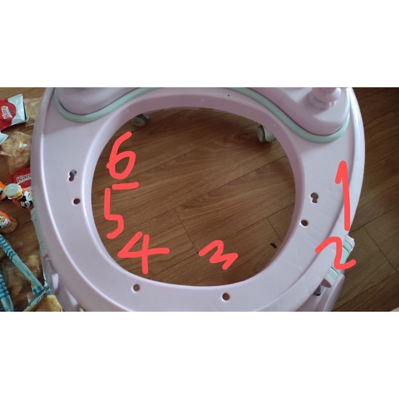 Yên xe tròn tập đi thay thế 6 lỗ/ Đệm xe tròn tập đi hàng thay thế 7 lỗ