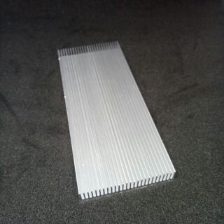 Nhôm tản nhiệt nhập khẩu size 100x41x8mm 26 lá tản nhiệt.