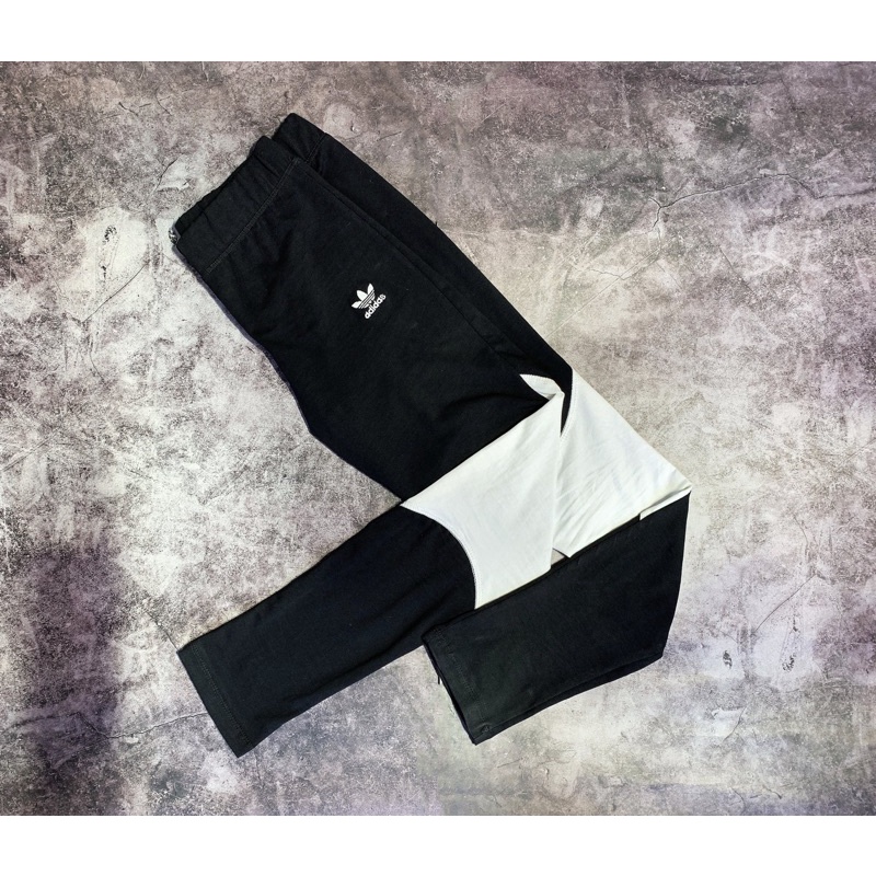 Quần legging Adidas xanh lá