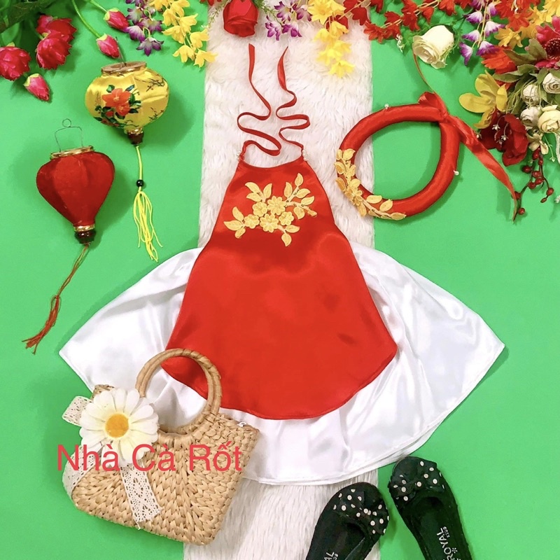 Set yếm đào lụa màu đỏ kèm mấn cho bé