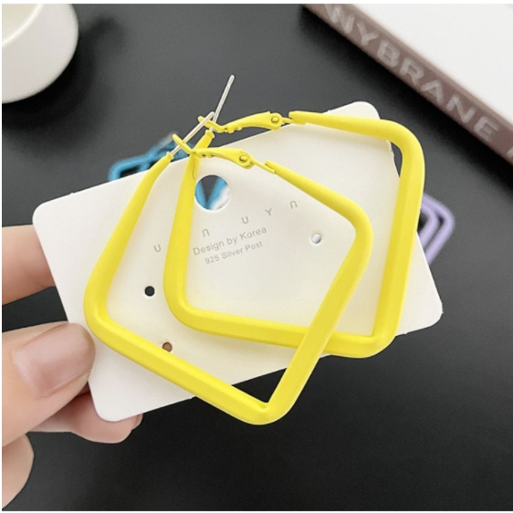 Bông Tai Hình Thoi Đủ Màu Phong Cách Hiện Đại