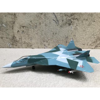 Mô hình máy báy su-57 1:72