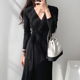 Đầm body cotton dài tay dáng dài đắp vạt xẻ tà tôn dáng nữ