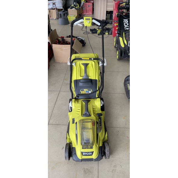 XE CẮT CỎ RYOBI 36V - RLM36B40H