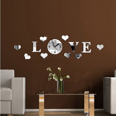 Đồng hồ treo tường Acrylic mặt gương kiểu chữ "LOVE" 3D