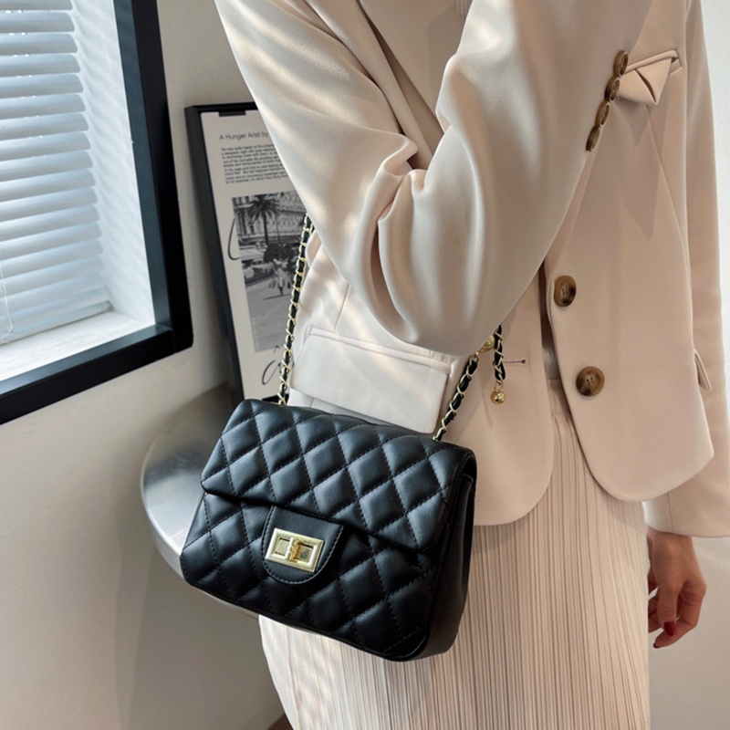 Túi đeo vai IELGY màu trơn họa tiết hình thoi phối dây chuỗi mắt xích thời trang dành cho nữ