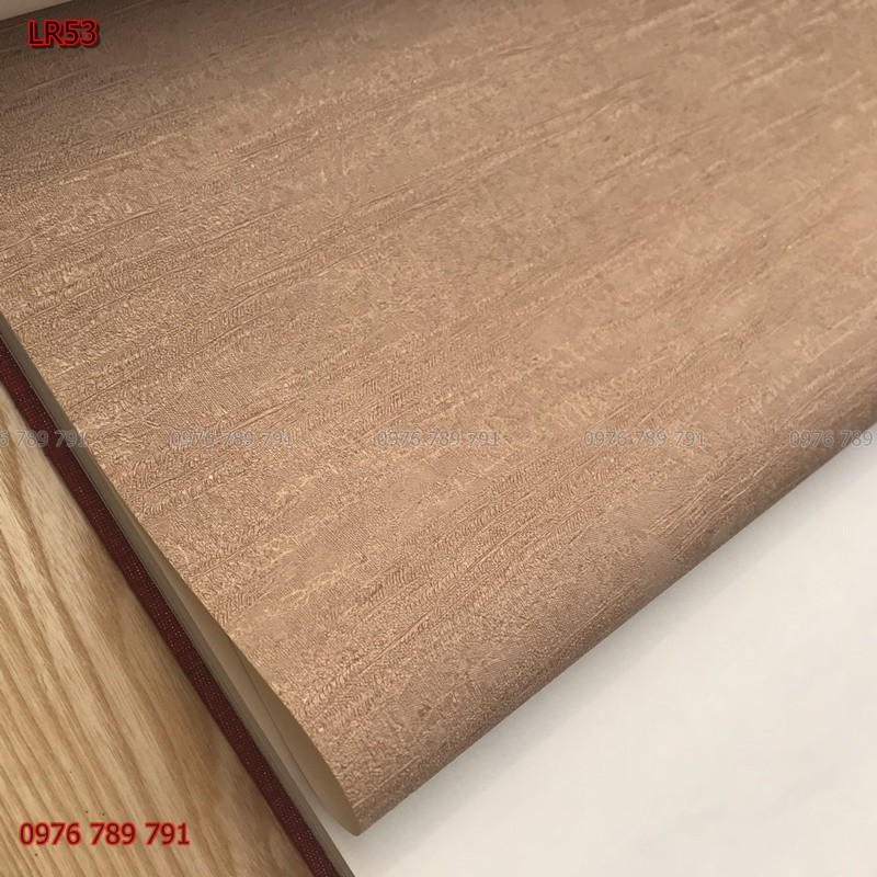 Giấy Dán Tường Trơn Xần Xước Tom Gỗ Màu Nâu LR53 Cho Phòng Thờ Lụa Không Keo Khổ 10m x 53cm