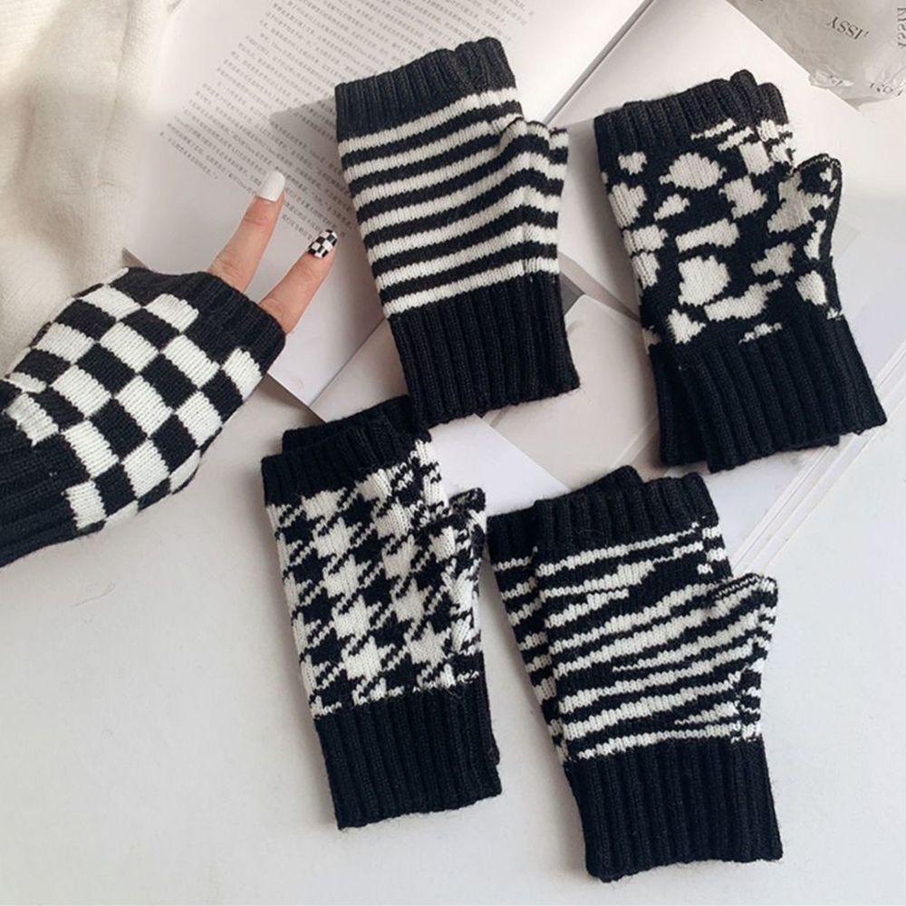 Găng Tay Thể Thao Hở Ngón Mềm Mại Họa Tiết Kẻ Sọc Cho Nữ