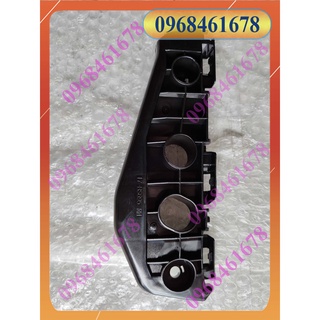 Nẹp cài ba đờ sốc trước Altis 08-10