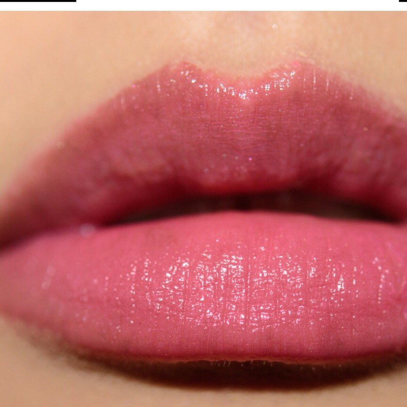 Son Revlon Super lutrous Glass shine So Sleek pink 021