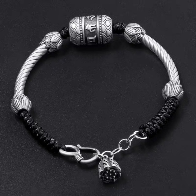 Vòng Tay chỉ tơ kết charm Bạc S925 Hoa Sen và Om mani padme hum Tây Tạng