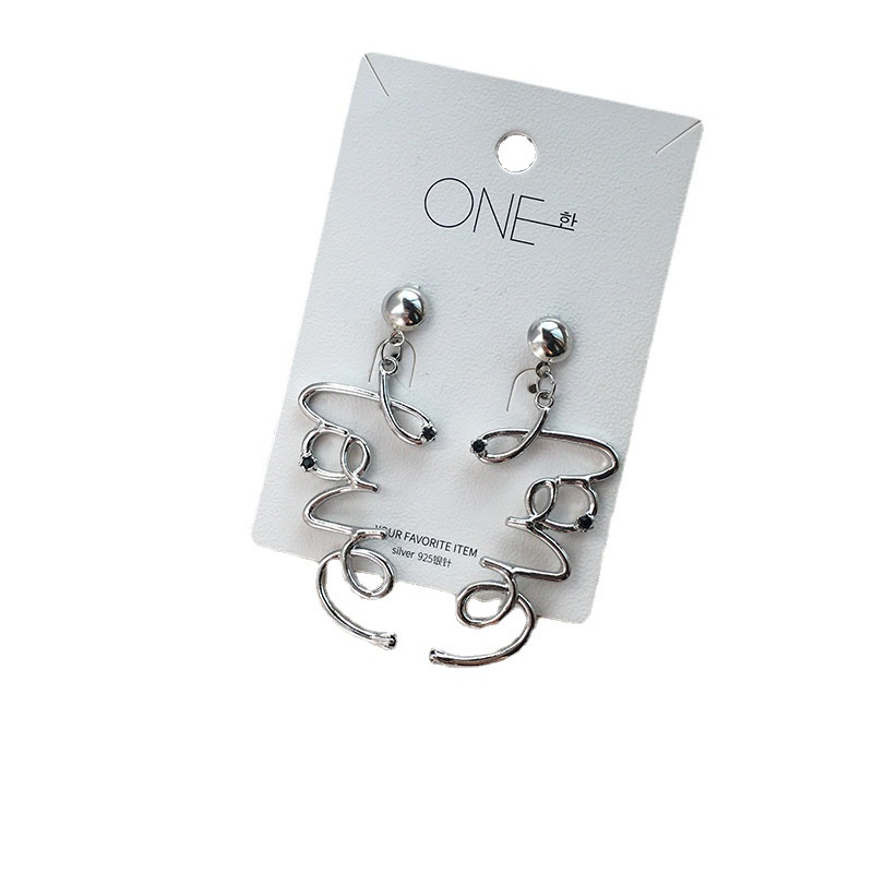 Khuyên Tai Nữ Trang Tạo Hình Chữ LOVE Phong Cách Âu Mỹ