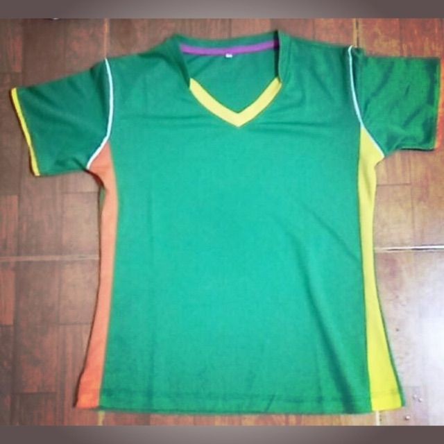 Áo phong Nữ hot hit