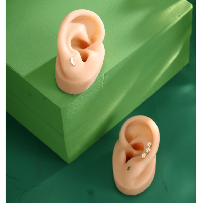 Mô Hình Trưng Bày Khuyên Tai Bằng Silicone