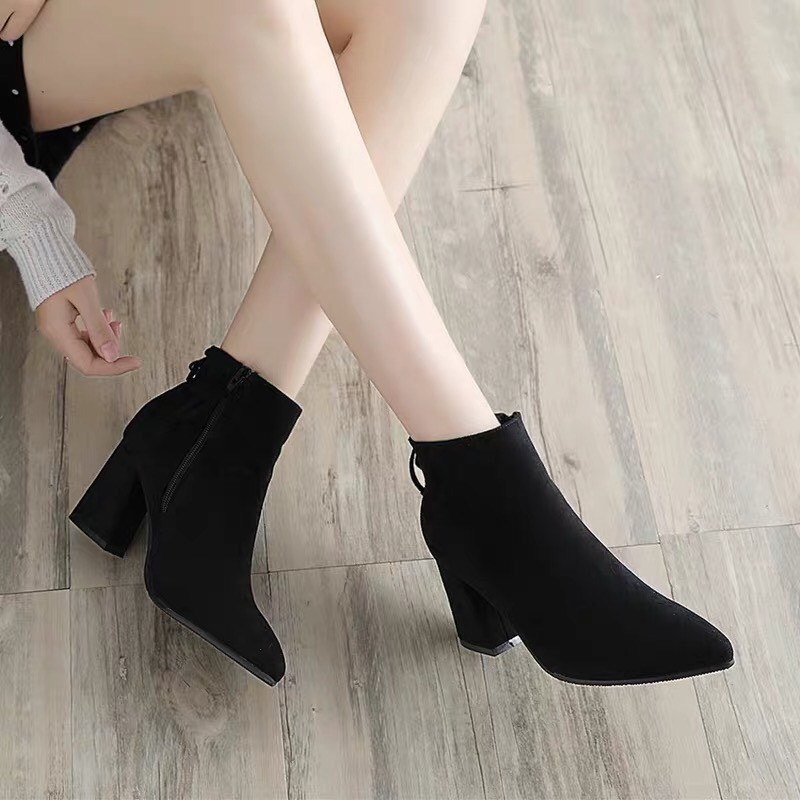 Bốt nữ mẫu mới( đơn từ 180k)