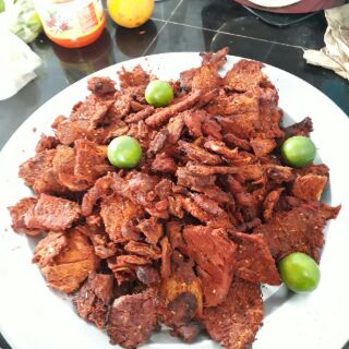 Bò khô làm từ thịt lợn Ngon & Chuẩn