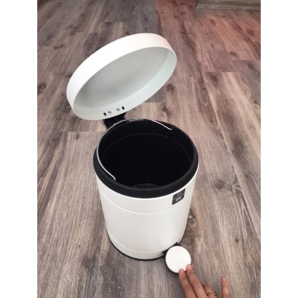 [LOCK&amp;LOCK]THÙNG ĐỰNG RÁC TRÒN VỎ THÉP 5L ROUND STEEL PEDAL DUSTBIN - BYP125