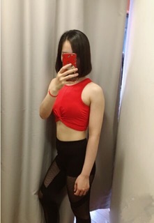 Croptop F21 xoắn bụng