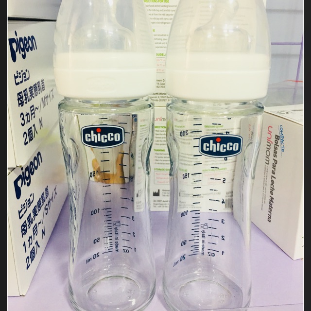 Bình sữa thuỷ tinh tự nhiên 240ml chicco