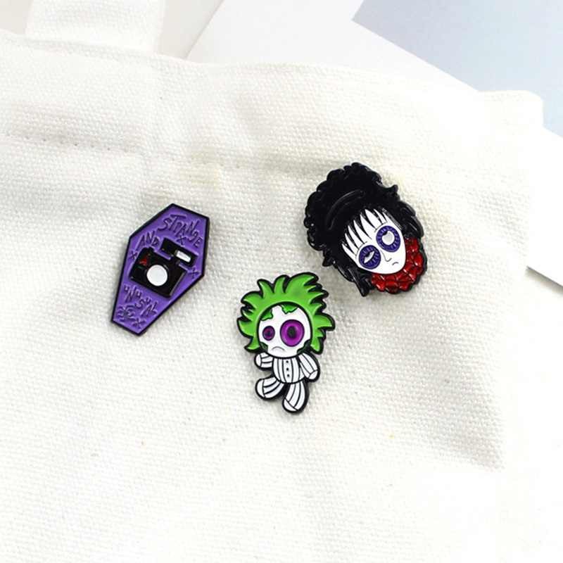 Pin cài áo Freddy Purple Puppet - GC171