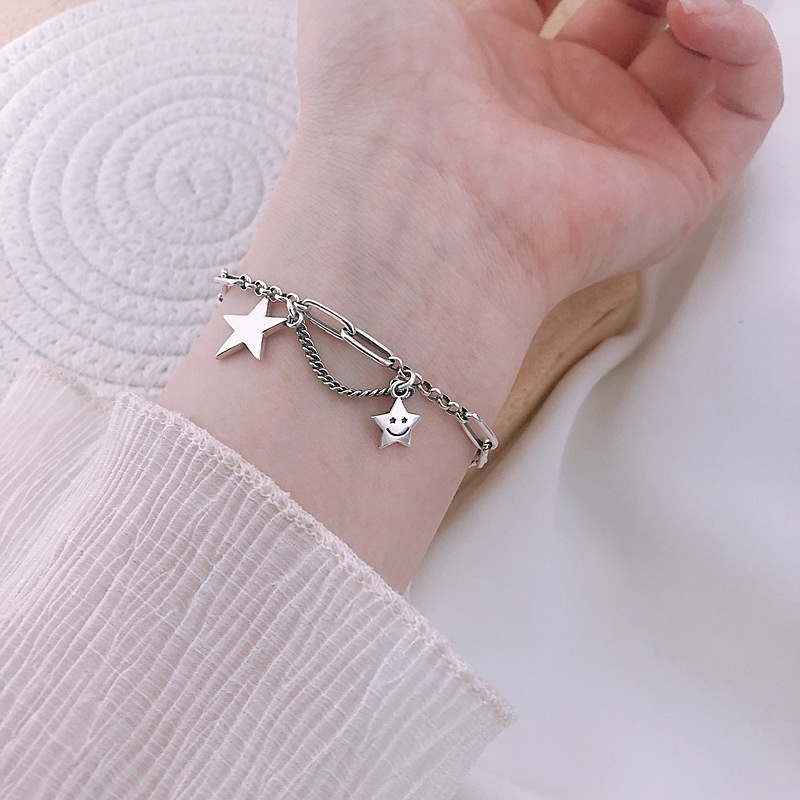 Vòng tay lắc tay hình ngôi sao xinh xắn