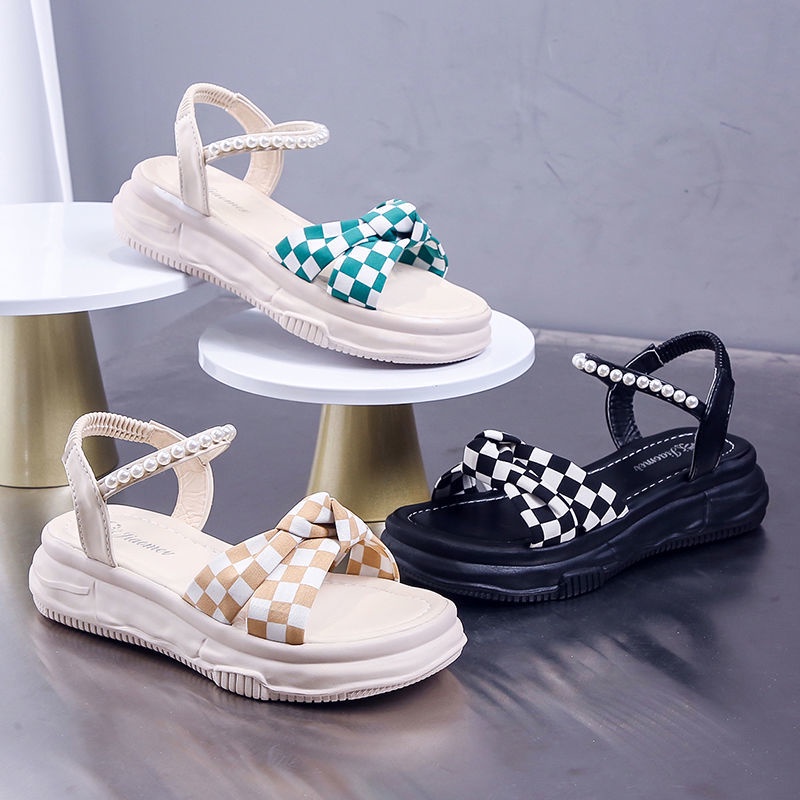 Giày Sandal Đế Mềm Dày Dặn Chống Mòn Đính Ngọc Trai Thời Trang Dành Cho Nữ