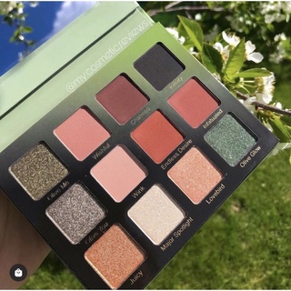 Bảng phấn mắt Violet Voss $34