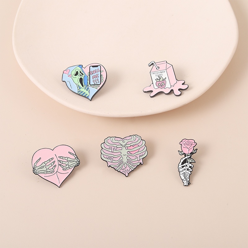 Ghim Cài Áo Hình Bàn Tay Xương Màu Hồng Sữa Thời Trang