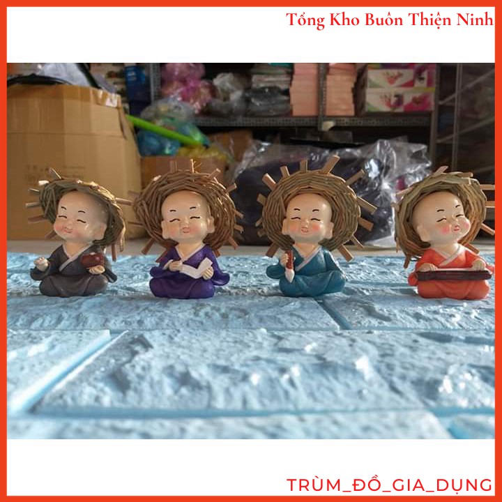 BỘ TƯỢNG 4 ĐIỀU KHÔNG ĐỘI NÓN RƠM