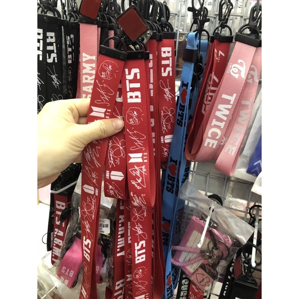 Set 2 strap/nametag BTS ARMY kèm hook gắn điện thoại - dây đeo điện thoại