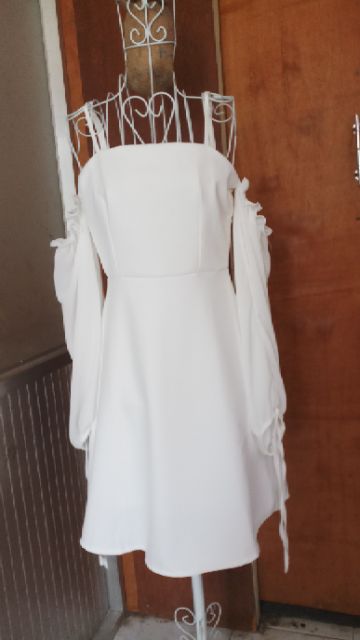 Đầm trắng tay voan kèm ảnh thật | BigBuy360 - bigbuy360.vn