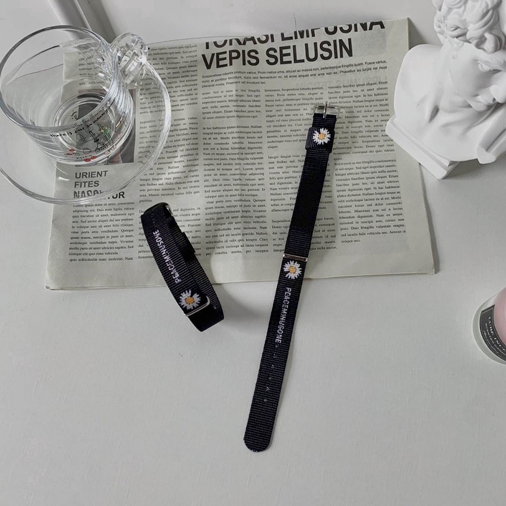 Vòng Tay Mặt Hình Hoa Cúc Phong Cách Hàn Quốc Cho Nam Nữ