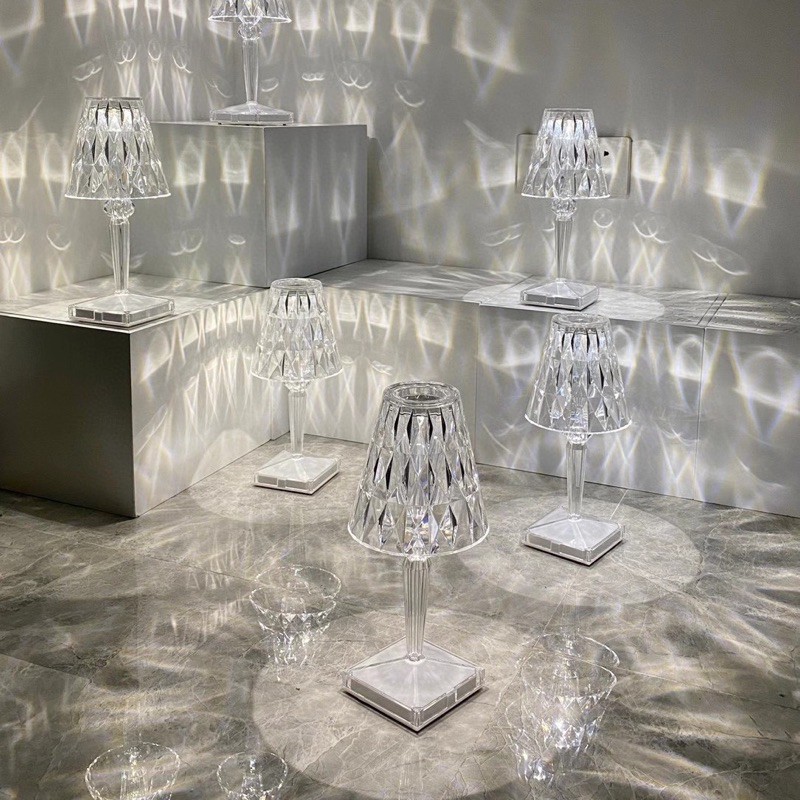 Đèn ngủ 16 màu ánh sáng màu, sạc USB Decor trang trí pha lê cao cấp