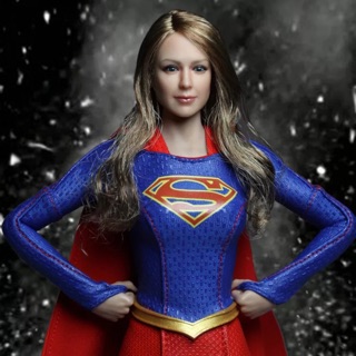 Mô hình super girl tỉ lệ 1/6